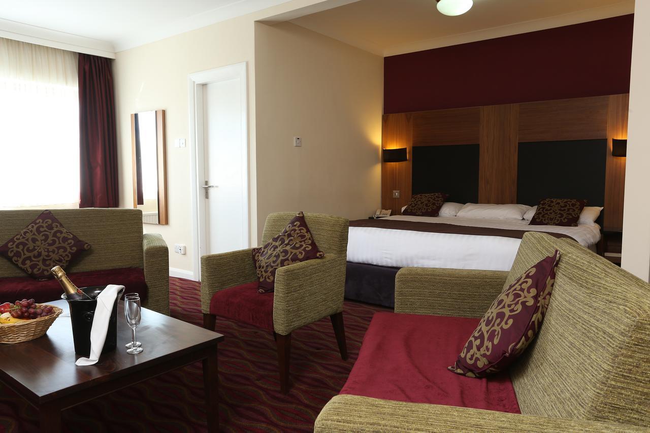 Mercure Newcastle George Washington Hotel Golf & Spa Buitenkant foto